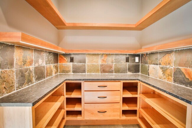 Building Photo - Private, Custom Home in Greenbank!