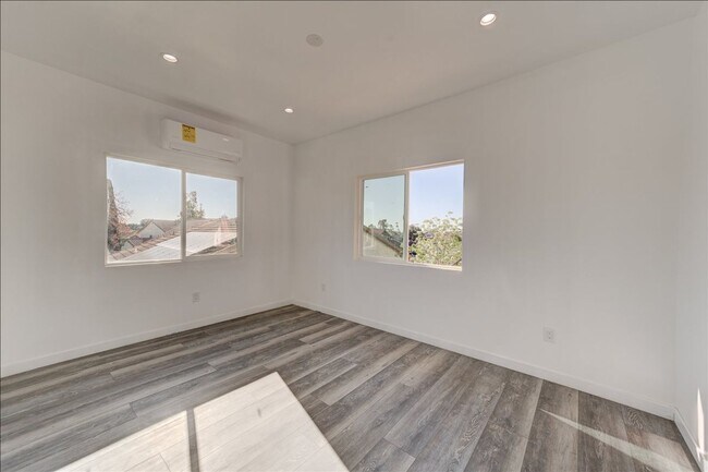 Building Photo - 7248 Canyon Hill Way