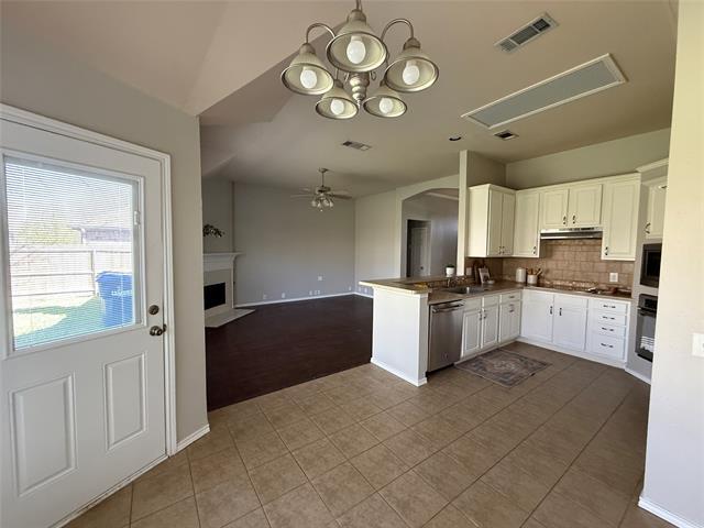 Building Photo - 2900 Dunbar Dr