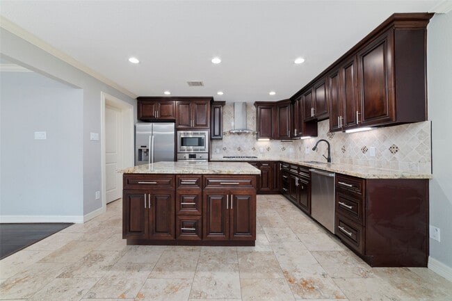 Building Photo - 3815 April Ln