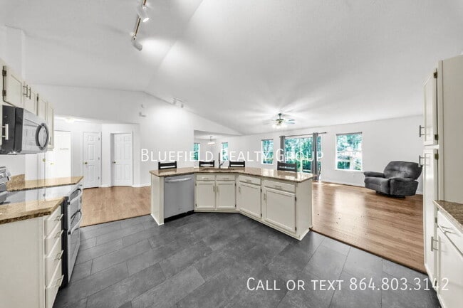 Building Photo - 141 Quail Haven Dr