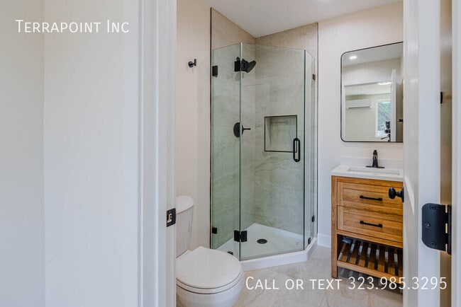 Building Photo - 456 S Breed St