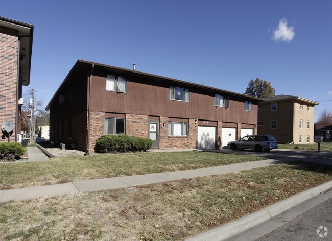 Building Photo - 4928 Walker Avenue