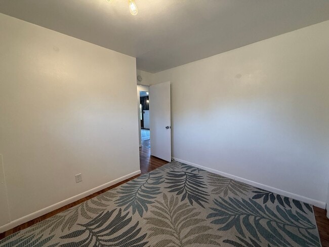 Building Photo - Spacious Rural Ranch!