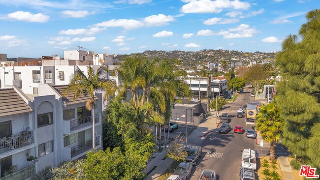 Building Photo - 131 Croft Ave