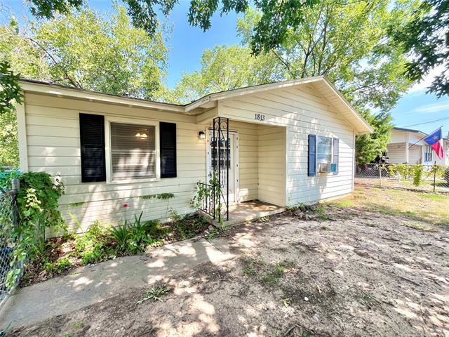 Primary Photo - 1813 Wayne St