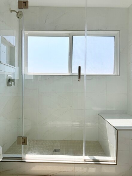 Master Bathroom - 1878 N Alvarado St