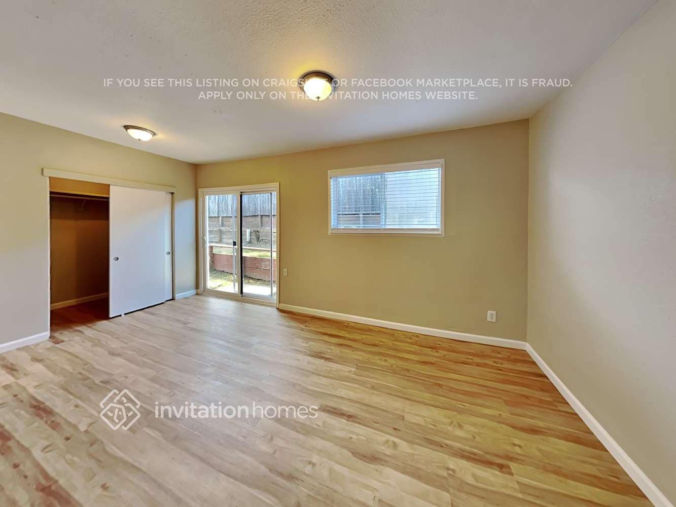 Building Photo - 8140 Villa Oak Dr