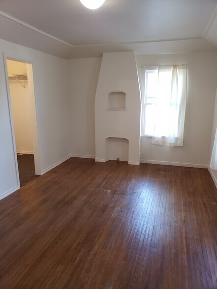 Main living area - 3312 2nd Ave S