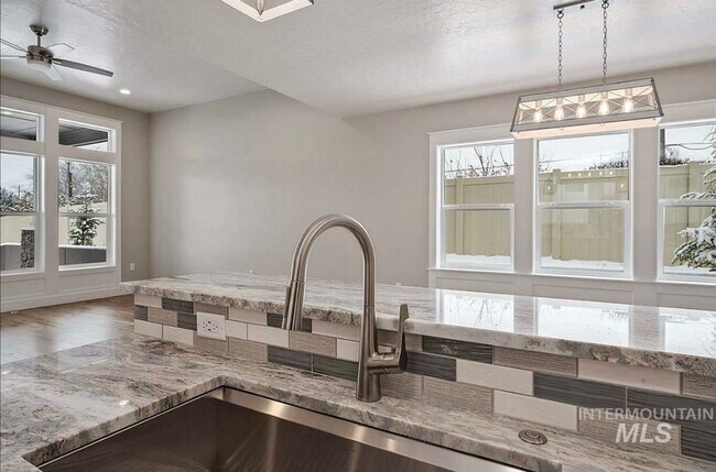 Building Photo - Beautiful Custom Single Level Boise Home A...