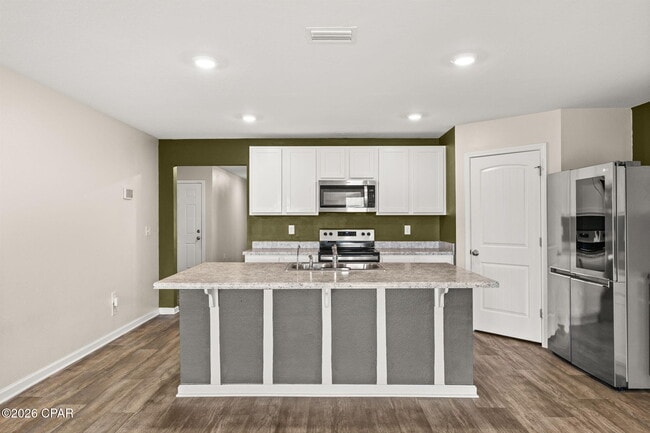 Building Photo - 7292 Ellie B Dr