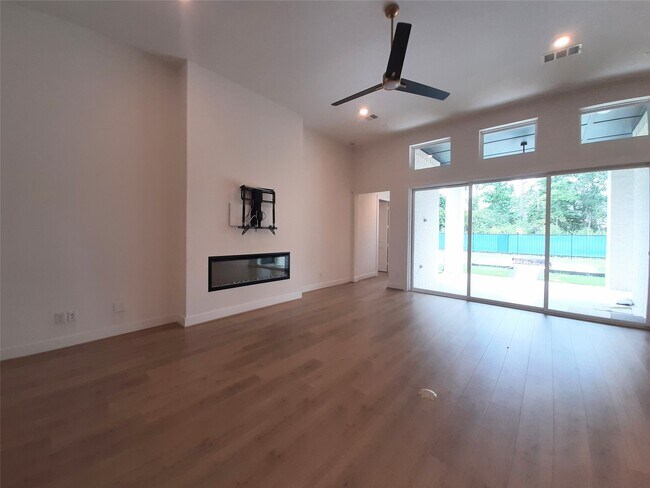 Building Photo - 8015 Allston Vlg Trl