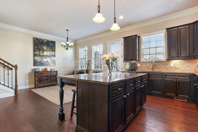 Building Photo - 440 Rose Garden Ln