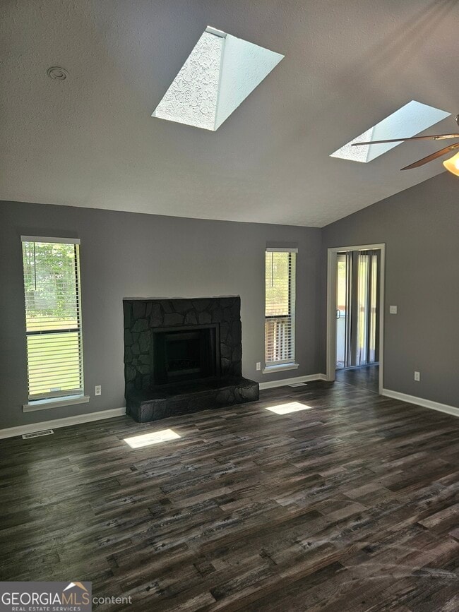 Building Photo - 4115 Cranwood Dr