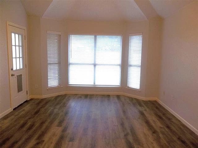 Building Photo - 8405 Greenfield Dr