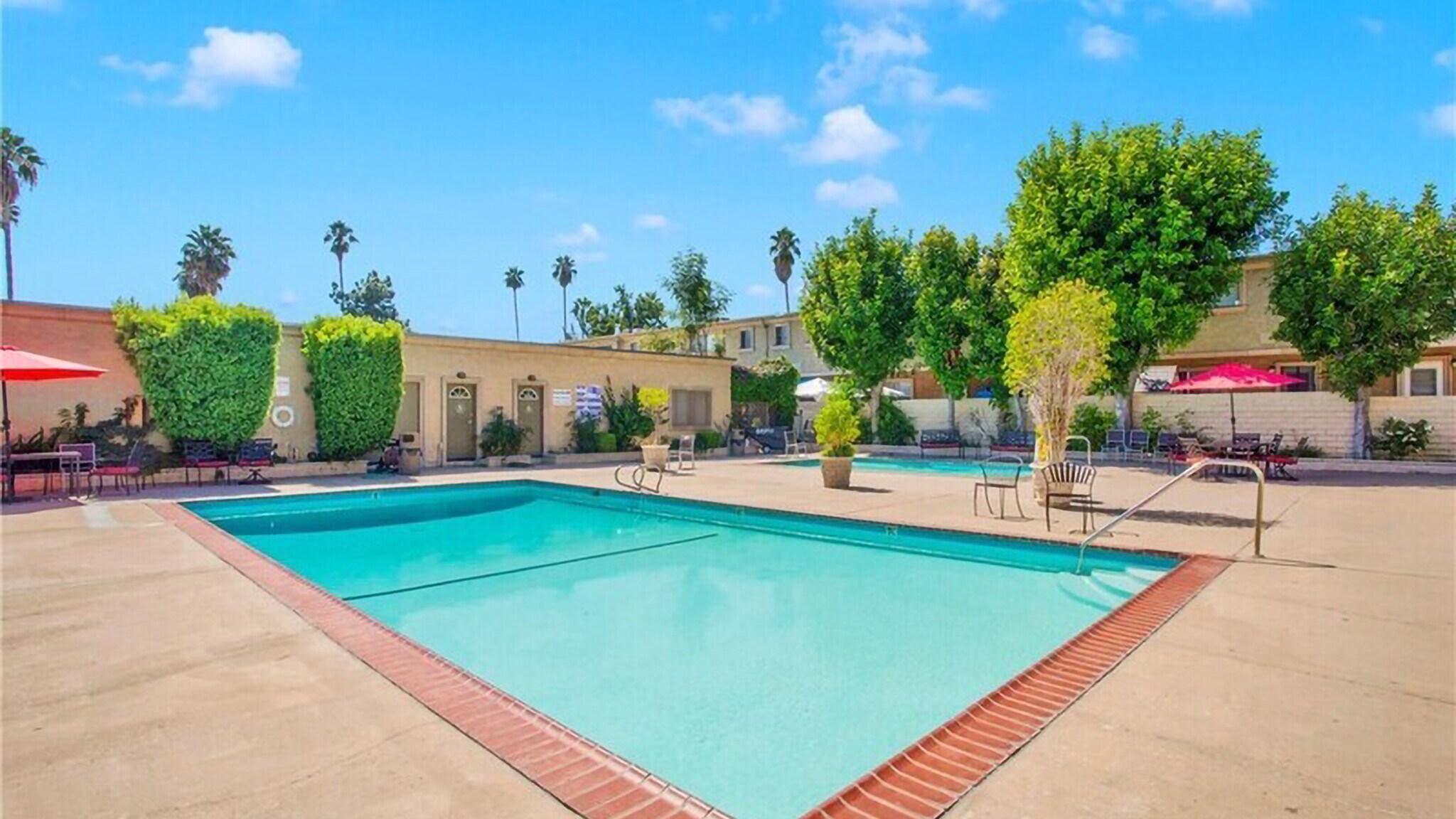 Building Photo - 20235 Cohasset St