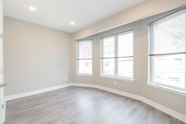 Building Photo - 1206 N 24th St