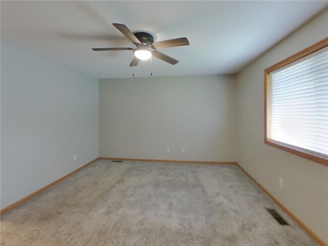 Building Photo - 15811 Yellow Pine St NW