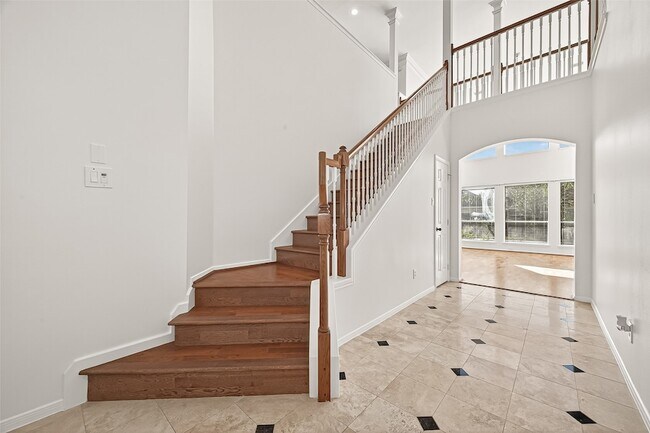 Building Photo - 24919 Spring Aspen Ct