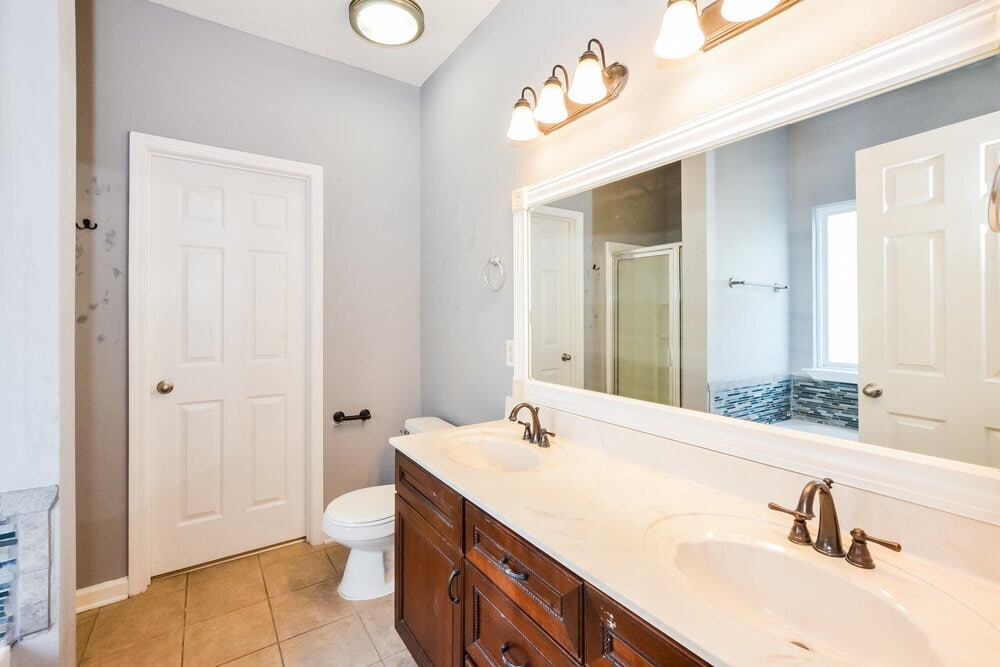 Building Photo - 9918 White Poplar Dr