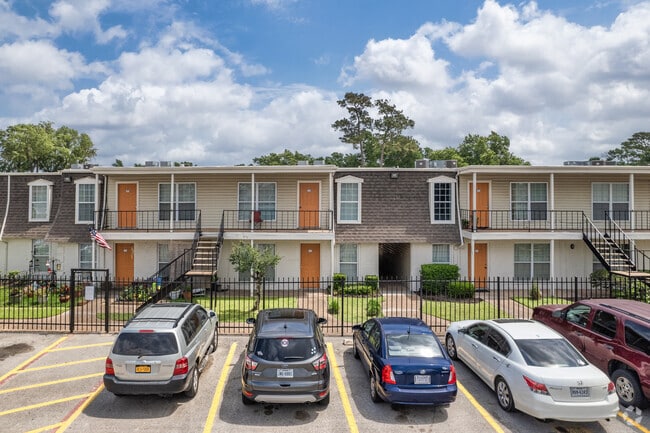 Building Photo - Havenwood Apartment Homes
