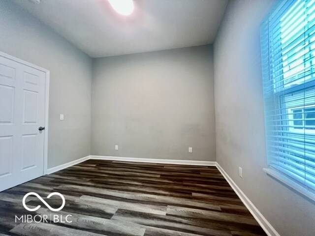 Building Photo - 838 N Temple Ave