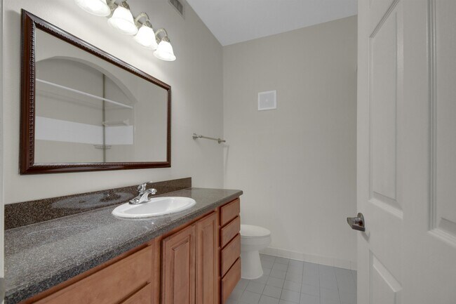 Building Photo - 35111 Harbour Vista Cir