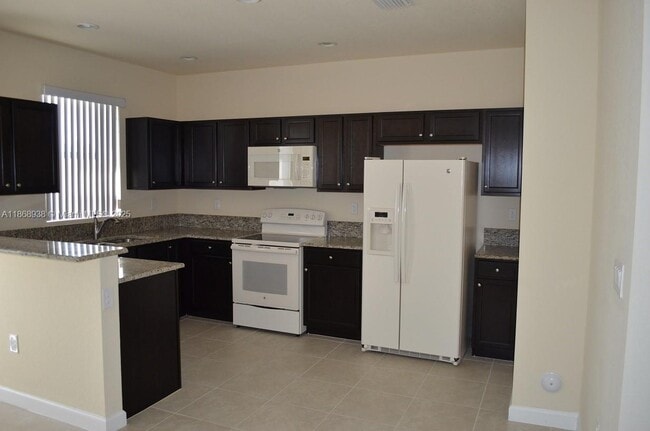 Building Photo - 23868 SW 118 Ave