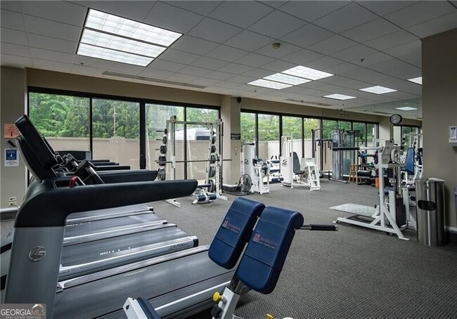 Building Photo - 2660 Peachtree Rd NW