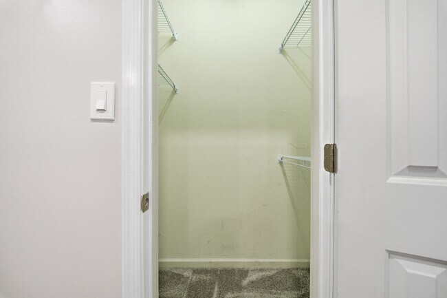 Building Photo - 300 Yarmouth St