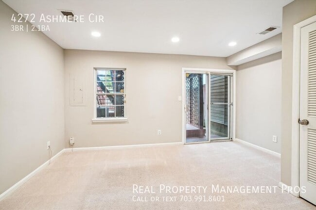 Building Photo - 4272 Ashmere Cir