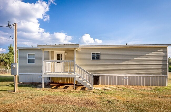 Building Photo - 144 Katie Eubanks Rd
