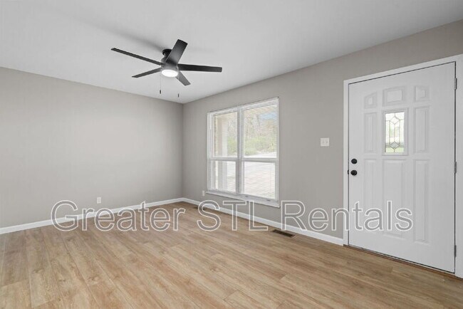 Building Photo - 702 Boca Chica Dr