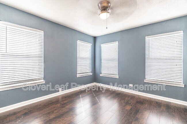 Building Photo - 1361 W Gramercy Pl