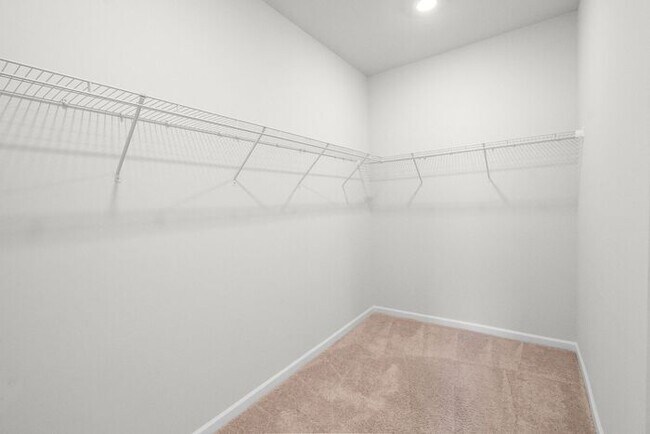 Building Photo - Luxury Living Begins at Home: Where Every Day Feels Like a Retreat; 5BR/3BA, Office