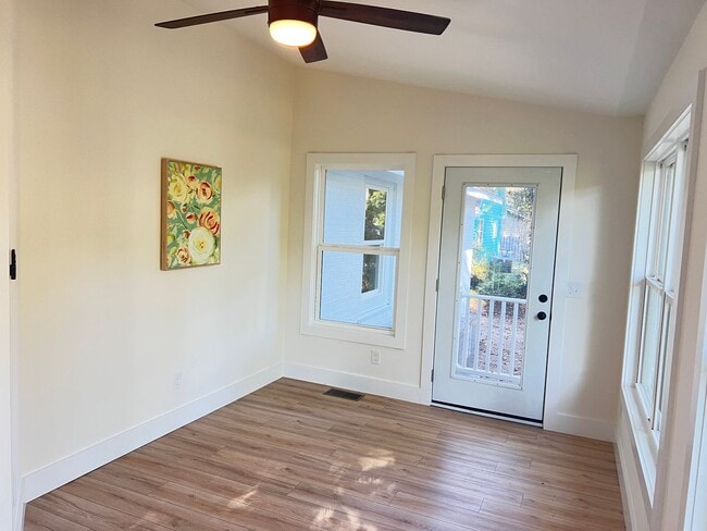 Building Photo - Pet Friendly, Remodeled Home in North Myrtle Beach! Three bedrooms, Available NOW!