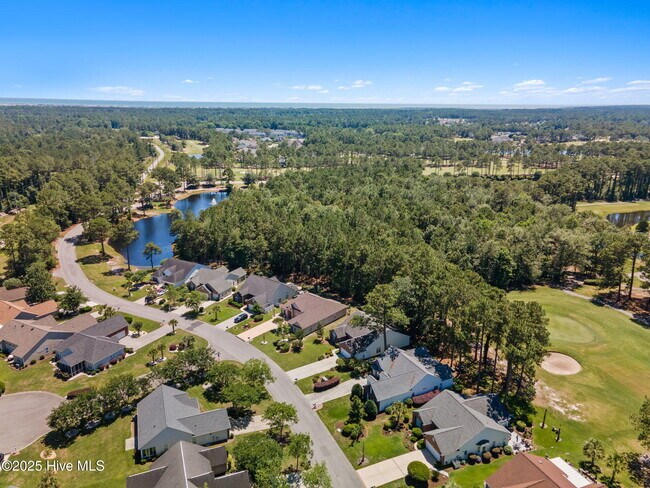 Building Photo - 943 Sandpiper Bay Dr SW