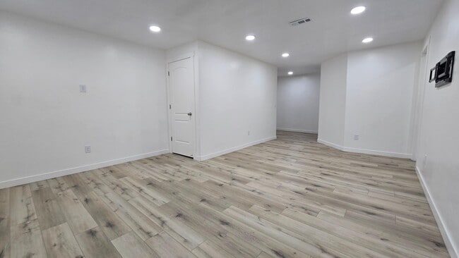 Building Photo - 12977 S Oberon Ln