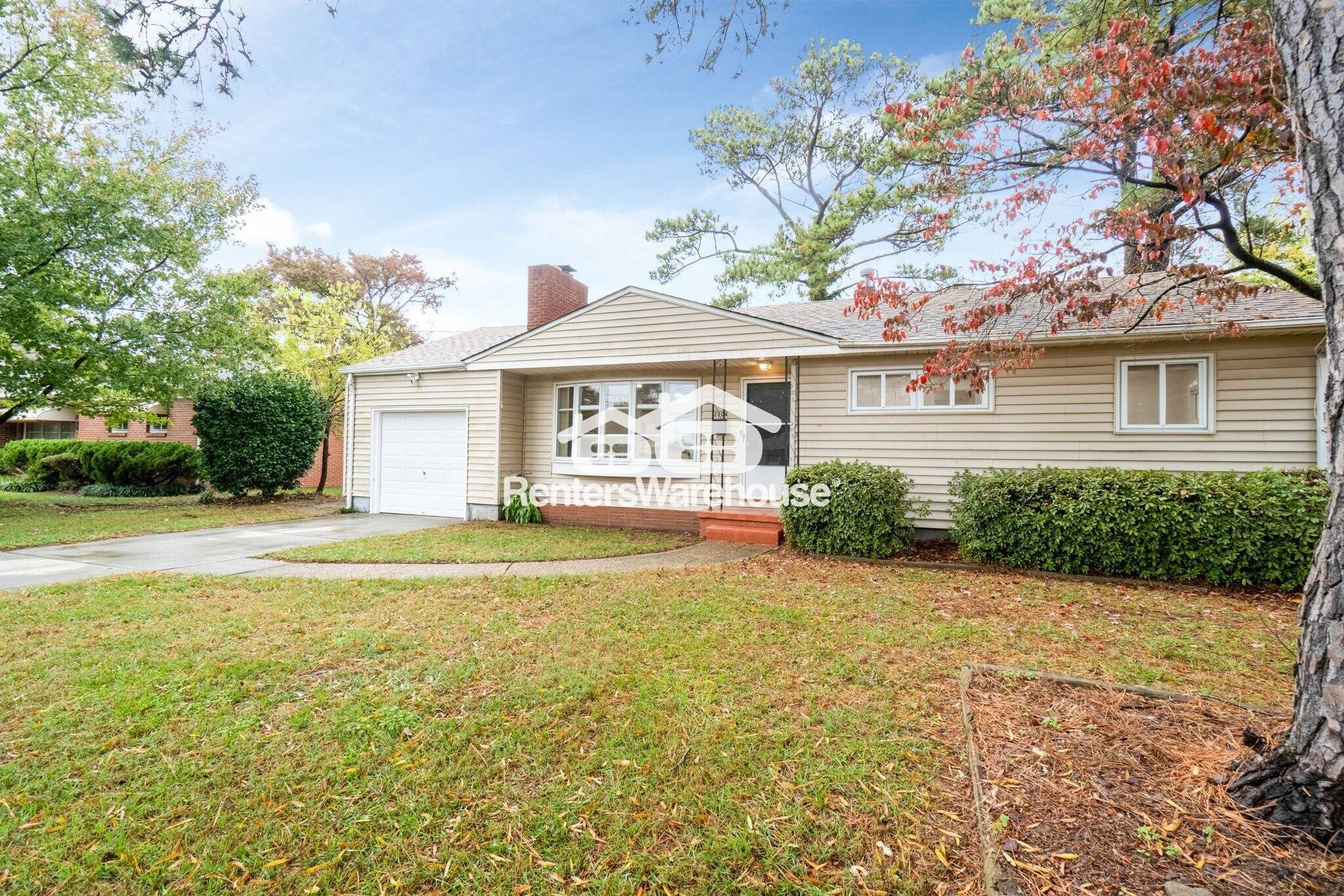 Building Photo - 2204 Helsley Ave