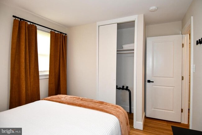 Building Photo - 503 Woodston Rd