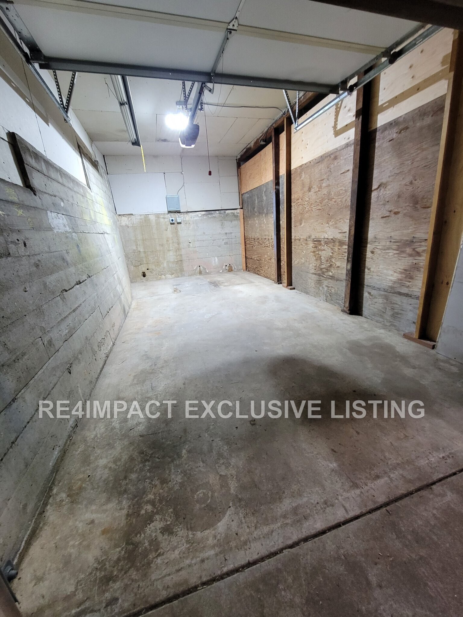Building Photo - 1257 E 34th St