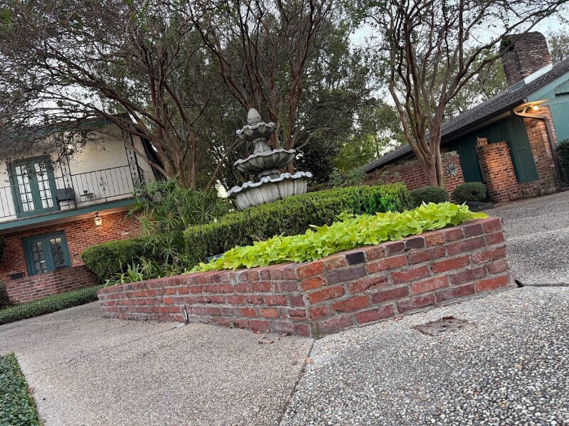Building Photo - 11271 Florida Blvd