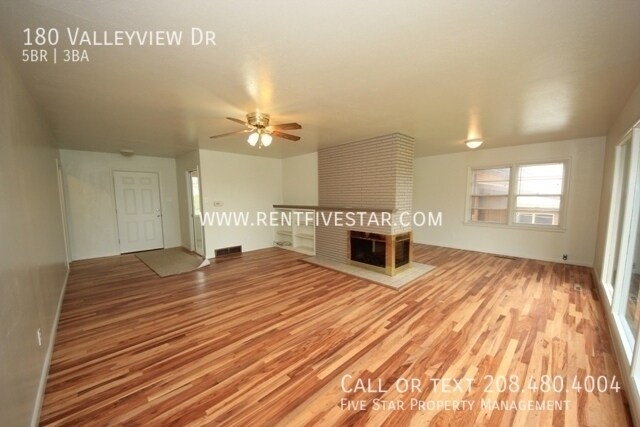 Building Photo - 180 Valleyview Dr