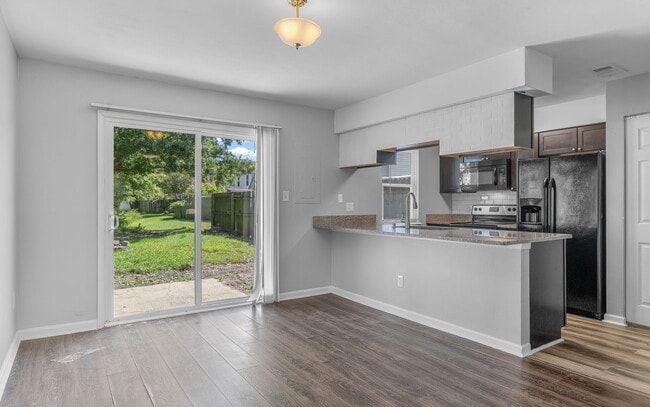 Building Photo - 1308 Mikie Ct