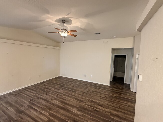 Building Photo - 4957 Wabash Pine Ct