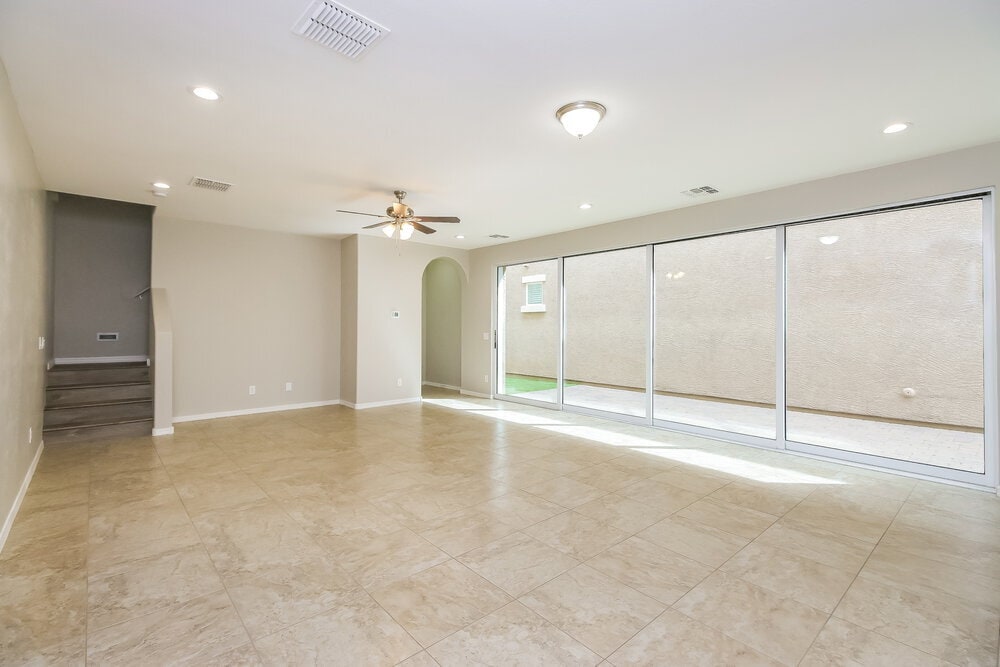 Building Photo - 1088 S Agnes Ln