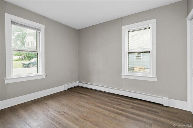 Building Photo - 453 NY-17M