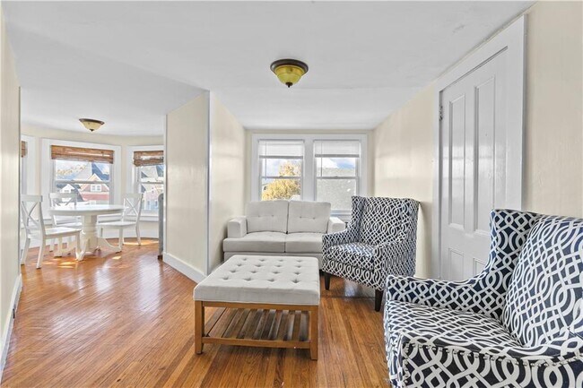 Building Photo - 18 Rhode Island Ave