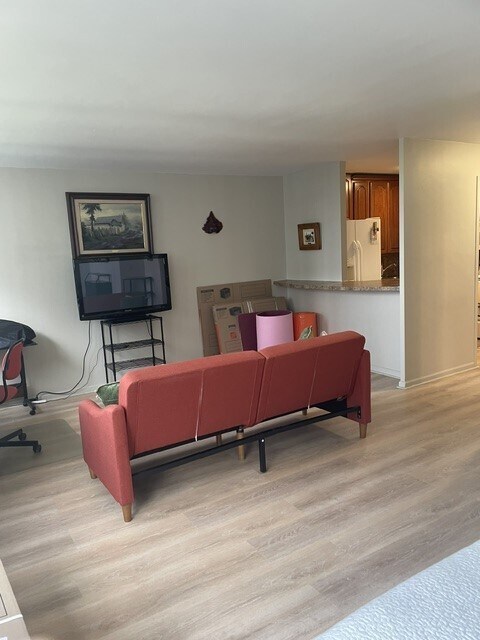 Building Photo - 4250 N Marine Dr
