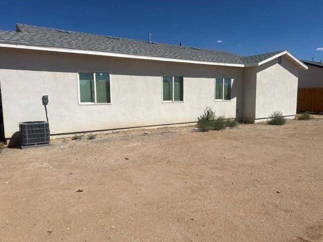 Building Photo - Brand New Beautiful 3 Bedroom Home for Rent in Adelanto